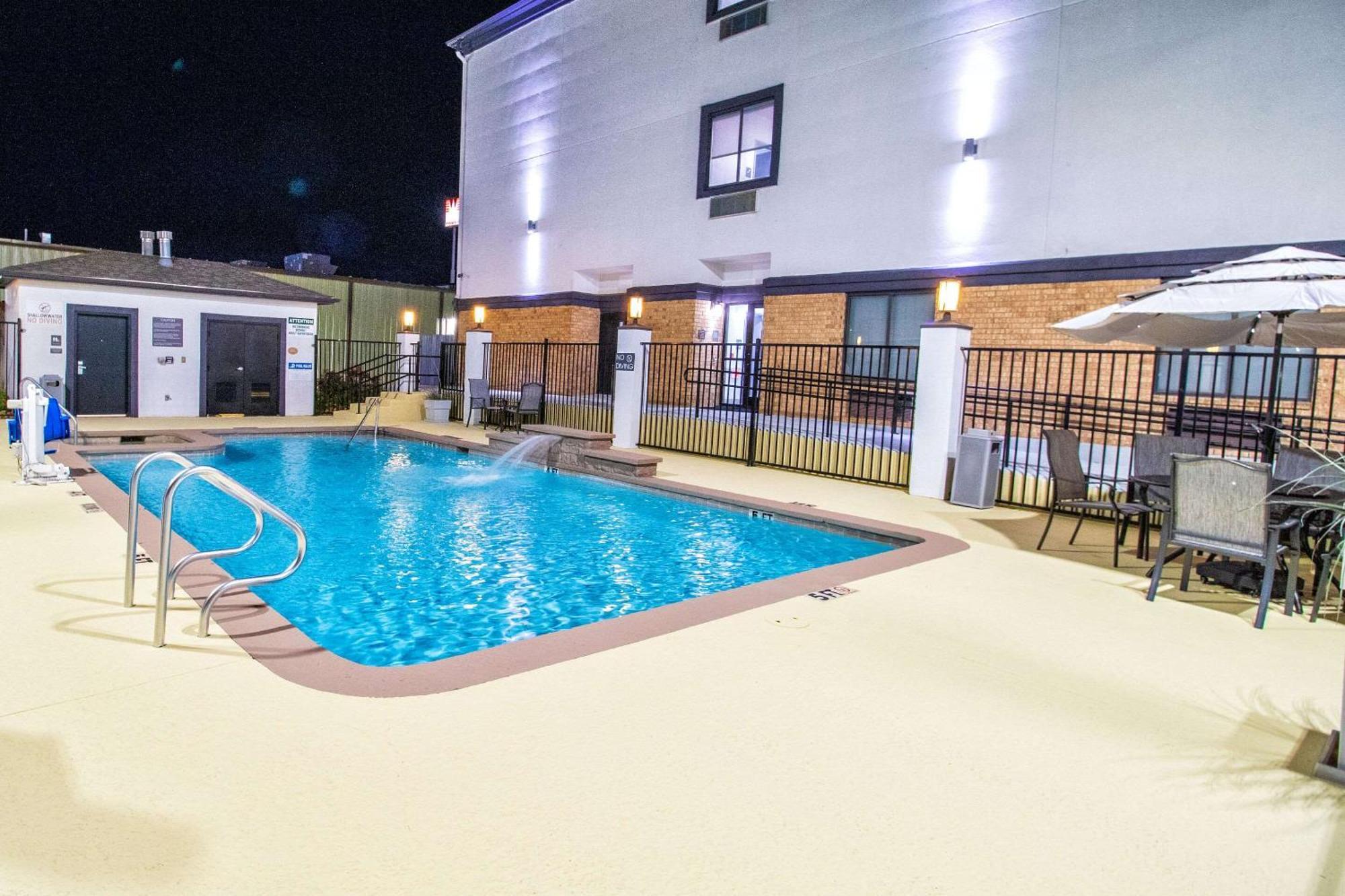 Best Western Plus Schulenburg Inn & Suites Kültér fotó
