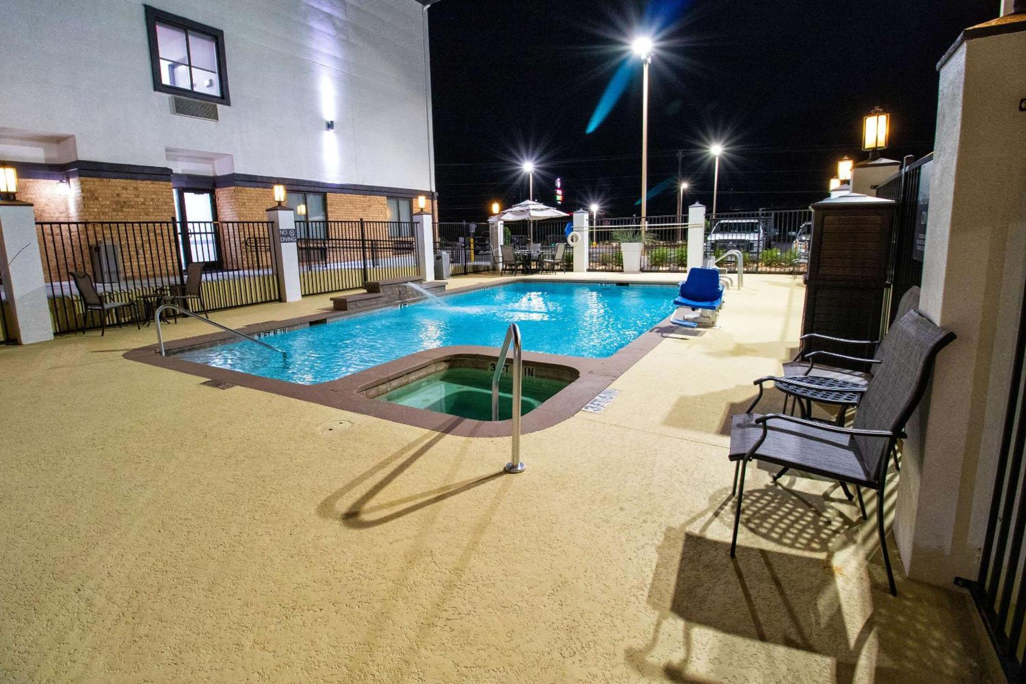 Best Western Plus Schulenburg Inn & Suites Kültér fotó